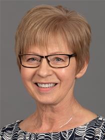 Photo of Sandra Grindle