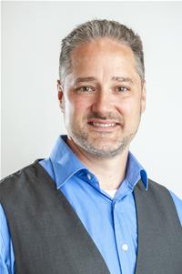 Photo of Dean Botterill