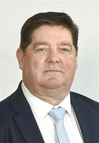 Photo of Simon Evans