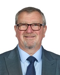 Photo of Peter Mason