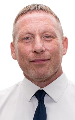 Photo of Chris Vaughan